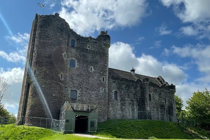 Outlander Castles Day Tour from Glasgow: Doune, Midhope & Blackness photo 5