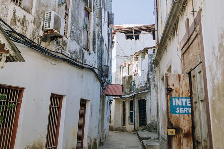 Stone Town Walking Tour: Half-Day Historic Tour of Zanzibar's Old City photo 1
