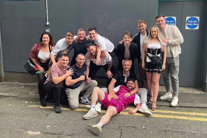 Brighton Beer Babe Bar Crawl — Private Walking Pub Tour from Station to Beach photo 4