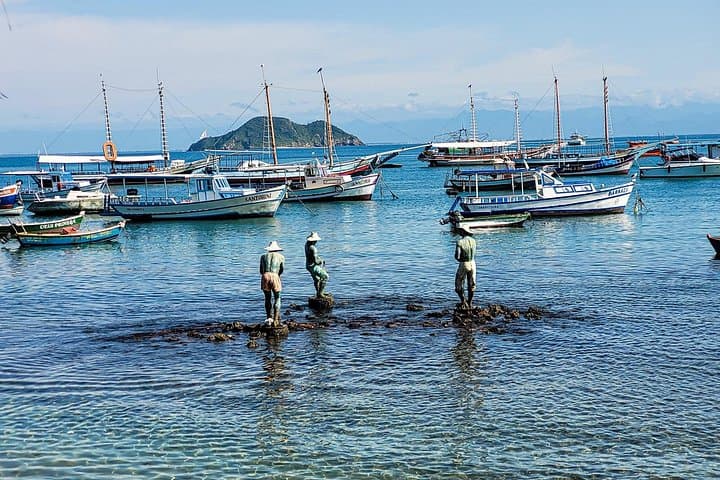 Búzios Full-Day Schooner and Trolley Tour with Lunch — Beaches, Islands & Snorkel photo 4