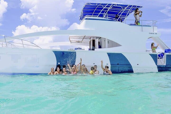 Puerto Plata Party Boat & Sosua Snorkeling: Catamaran Cruise from Cruise Port photo 4