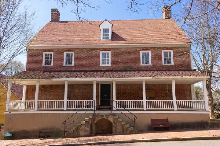 Self-Guided Ghost Walk Through Old Salem: Haunted History App Tour