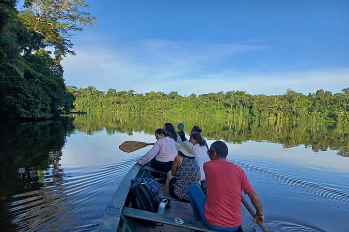 Collpa Chuncho & Lake Sandoval: 4-Day Tambopata Jungle Tour for Macaws, Otters & Matsigenka Culture