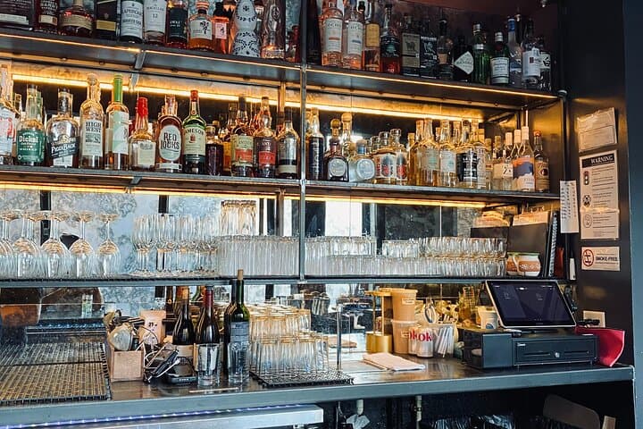 Minneapolis Bar Tour: Riverfront Pubs & Local Tastings Walk