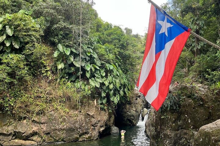 El Yunque Rainforest Adventure: Luquillo Hike, Natural Water Slide & Rope Swing photo 3