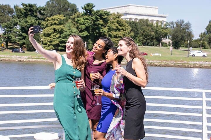 Potomac Mimosa Brunch Cruise: Scenic Bottomless Brunch & Monuments Views photo 2