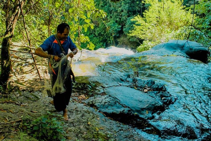 Doi Inthanon Karen Village Hike: Private Day Trip from Chiang Mai photo 3