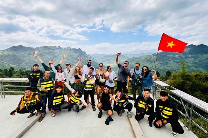 Ha Giang Loop 3-Day Easy Rider Motorbike Tour: Ma Pi Leng, Nho Que & Ethnic Villages