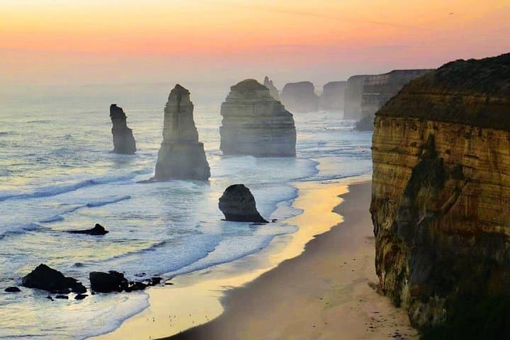 Great Ocean Road Luxury Day Trip: 12 Apostles, Lorne & Loch Ard Gorge photo 1
