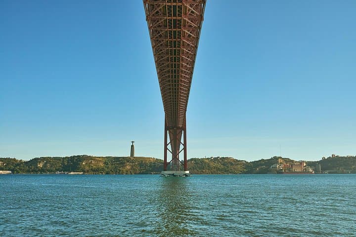 Riverside Ride: Self-Guided Audio Bike Tour from Lisbon Center to Belém photo 3
