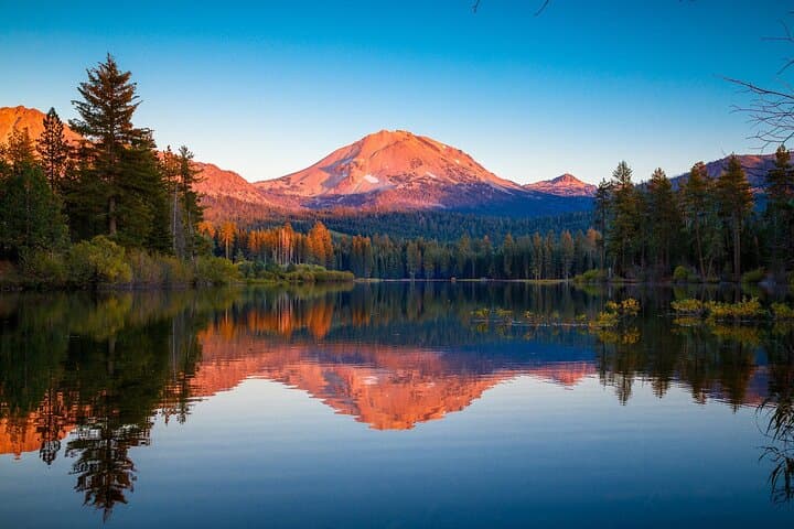 Drive Lassen Volcanic National Park: Self-Guided Audio Tour of Peaks, Hot Springs & Lakes photo 3