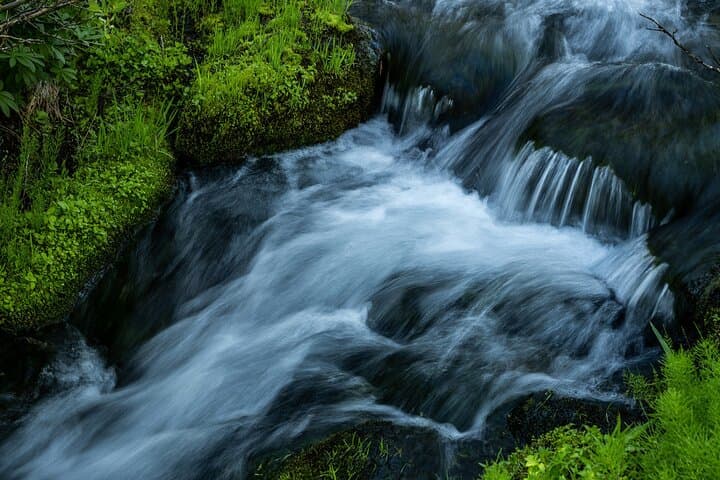 Drive Lassen Volcanic National Park: Self-Guided Audio Tour of Peaks, Hot Springs & Lakes photo 4