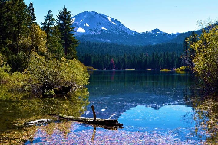 Drive Lassen Volcanic National Park: Self-Guided Audio Tour of Peaks, Hot Springs & Lakes photo 5