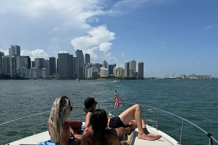 Miami Sunset Yacht Cruise: 2-Hour Private Champagne Tour photo 2