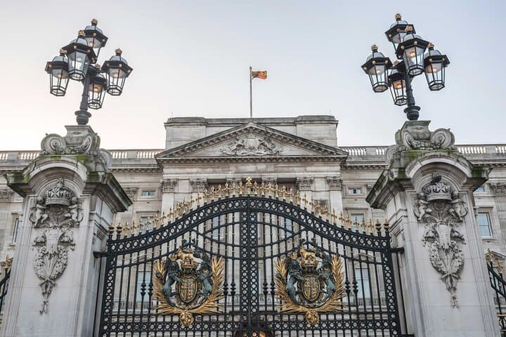 Westminster Abbey & Changing of the Guard: Private Royal London Tour photo 2