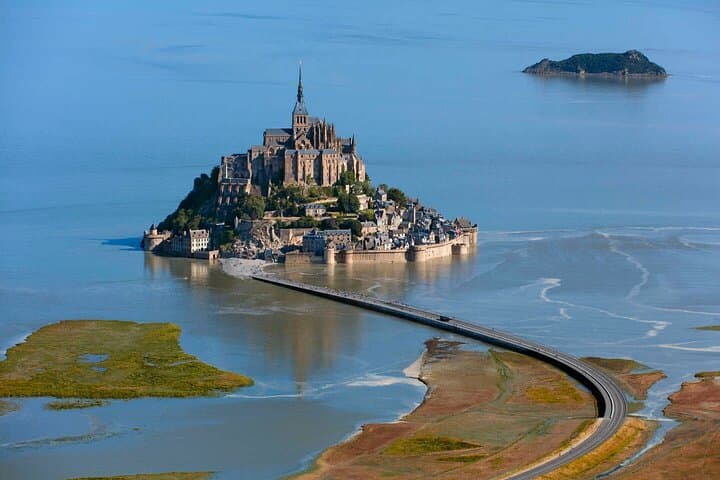 Private Mont Saint-Michel Day Trip from Paris — Abbey Tour & Bay Walk photo 3