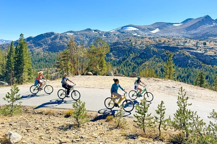 Yosemite Hike and Bike: Two-Day Private Guided Adventure in Yosemite Valley