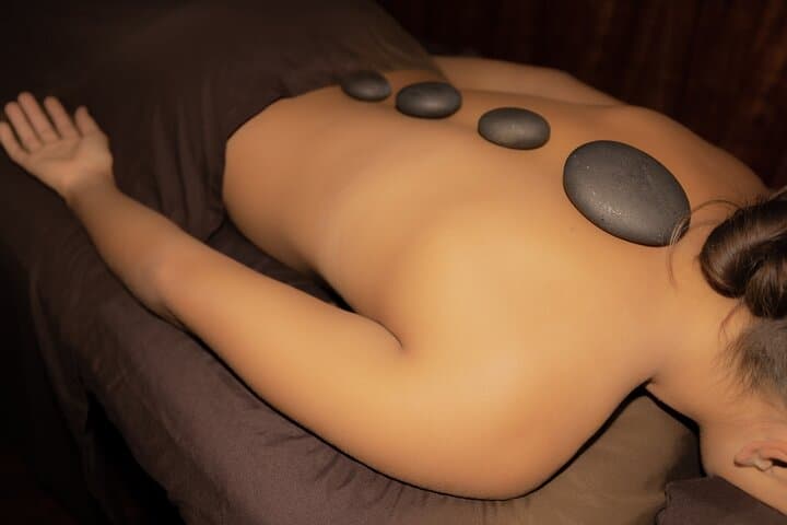 Lymphatic Drainage Massage in Honolulu — Gentle Manual Detox on Ward Avenue photo 3