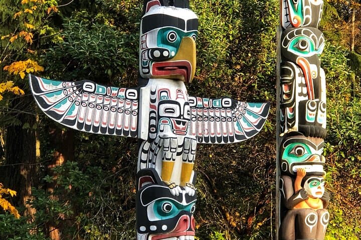 Vancouver Shore Excursion: Stanley Park, Gastown & Airport Transfer photo 2