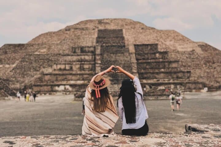 Hot Air Balloon Over Teotihuacan: Sunrise Flight, Cave Breakfast & Pyramids photo 3