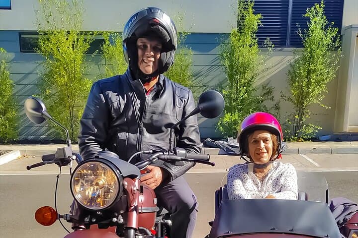 Melbourne Sidecar Sightseeing Tour: St Kilda & City Sights