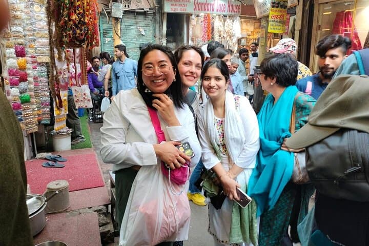 Delhi Markets Shopping Tour — Customized Half- or Full-Day with Female Consultant photo 2