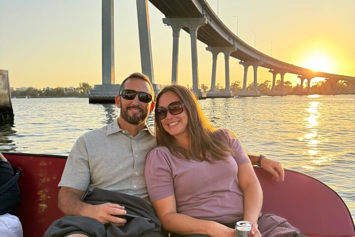 Sunset Catamaran Sail in San Diego: 2.5-Hour Small-Group Cruise with Drinks photo 4