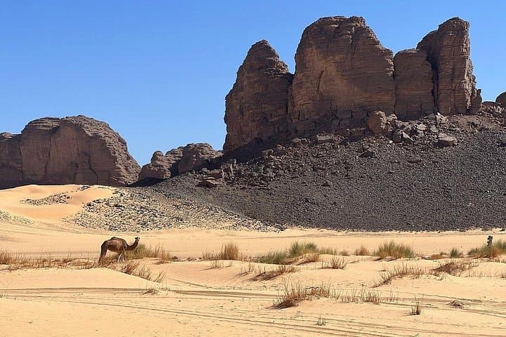 Saharan Escape: 8-Day Private Djanet Desert Stay & Tuareg Bivouac photo 5