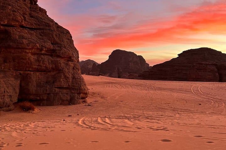 Saharan Escape: 8-Day Private Djanet Desert Stay & Tuareg Bivouac photo 6