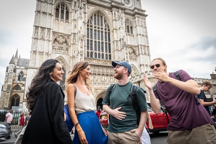 Westminster Private Walking Tour & Skip-the-Line Abbey Entry — London Highlights