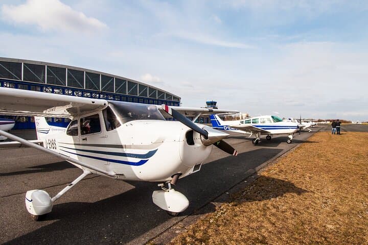 Private Plane Sightseeing Over Vienna: Custom Aerodrome Flights photo 5