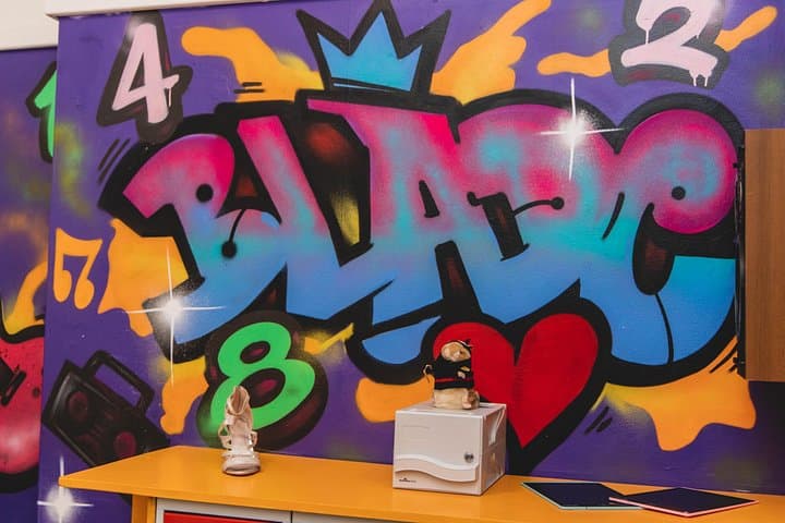 Stuck in the 90s Escape Room Glasgow — 90s Music Mystery photo 4