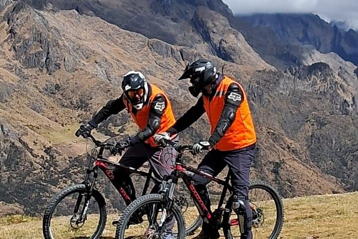 Cusco to Machu Picchu Multi‑Sport Adventure: Biking, Rafting & Zipline (3D/2N) photo 5
