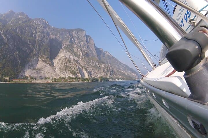 Lake Como Morning Sailing: Learn to Sail with Coffee & Pasta photo 2
