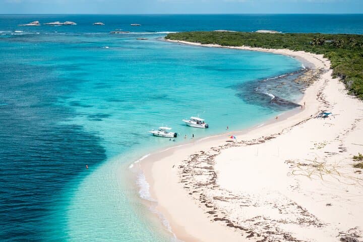 Luxury Half-Day Boat Tour to Fajardo Keys: Snorkel Icacos & Palominos photo 2