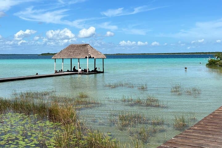 Full-Day Bacalar Lagoon Boat Tour & Cenote Azul with Breakfast
