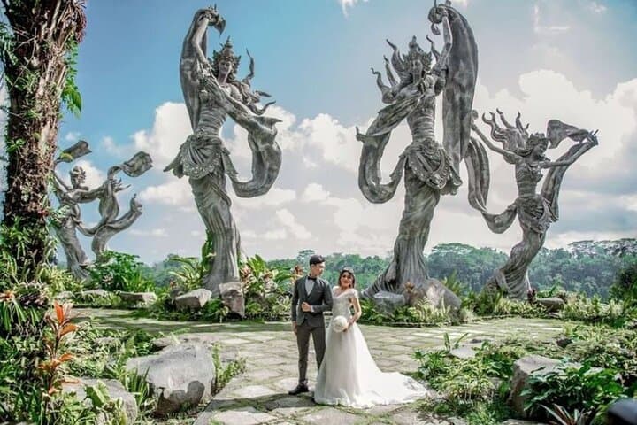 Full-Day Ubud Private Tour: Monkeys, Rice Terraces & Sacred Temples photo 4