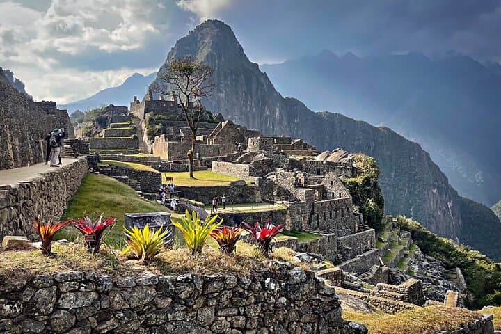 Inside Machu Picchu: Private Ticket & Guided Tour from Cusco