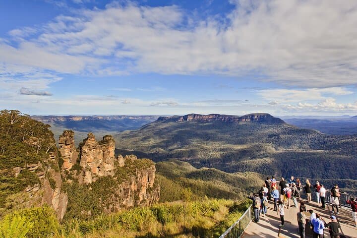 Blue Mountains Day Tour: Scenic World, Three Sisters, Katoomba & Sydney Zoo photo 2