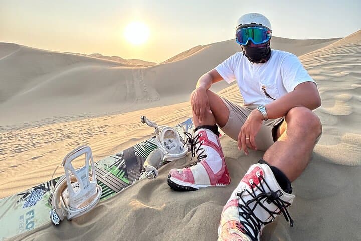 Sunset Sandboarding & Dune Buggy Adventure in Huacachina, Peru photo 2