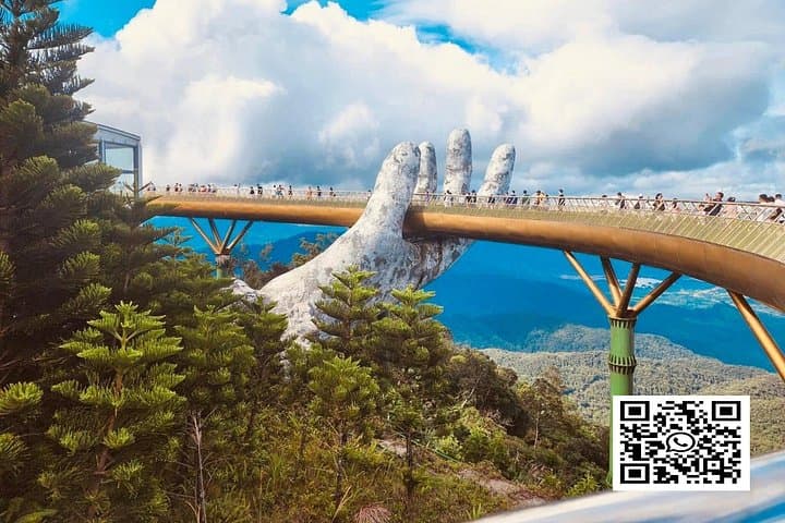 Private Transfer from Da Nang to Ba Na Hills & Golden Bridge — Round-Trip Guided Transfer