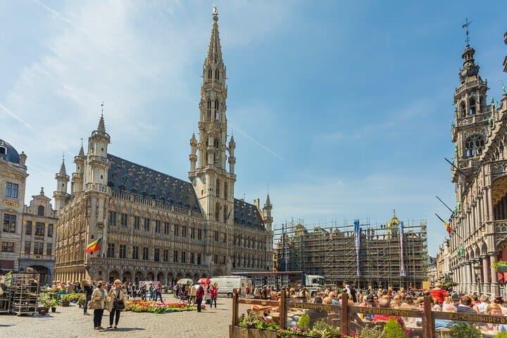 Brussels Old Town Private Guided Walking Tour — Grand Place, Cathedral & Hidden Gems photo 3