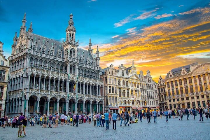 Brussels Old Town Private Guided Walking Tour — Grand Place, Cathedral & Hidden Gems photo 6