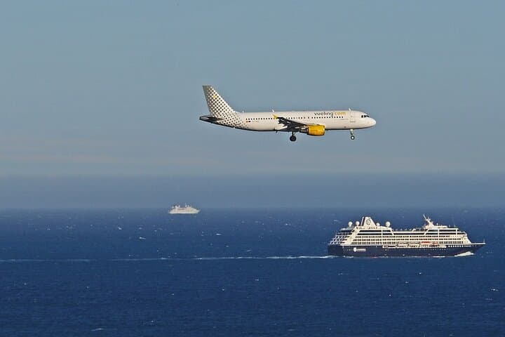 Luxury Private Transfer: Southampton Port to Heathrow Airport