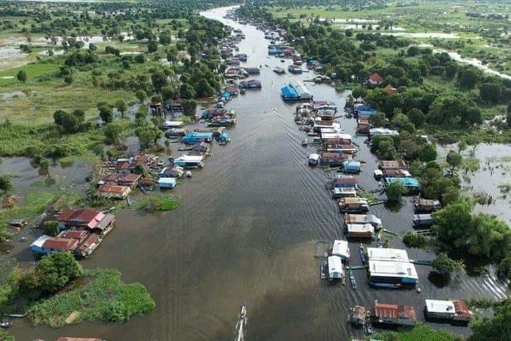 Kampong Khleang Floating Village & Tonle Sap Half-Day Tour from Siem Reap photo 2
