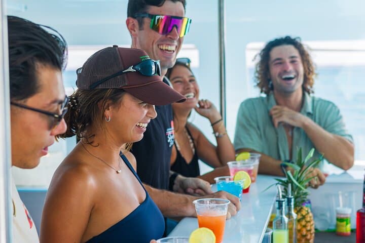 Waikiki Turtle Snorkel & Sail Aboard the Hawea Catamaran — Turtle Canyon to Diamond Head photo 4