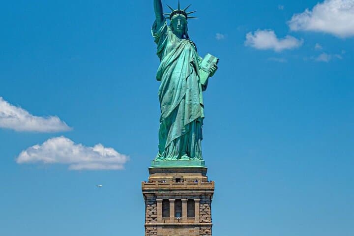 Statue of Liberty Skip-the-Queue Tour with Audio Guide — Liberty & Ellis Islands photo 5