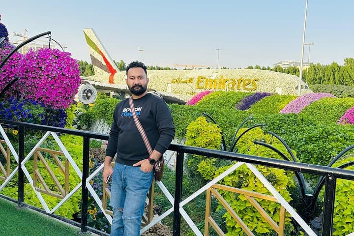 Dubai Miracle Garden: Skip-the-Line Tickets with Hotel Transfers photo 5