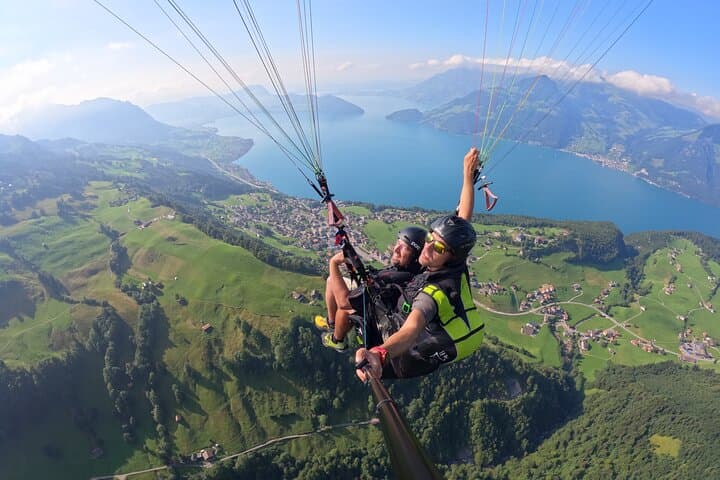 Tandem Paragliding Over Lake Lucerne: Niederbauen Flights