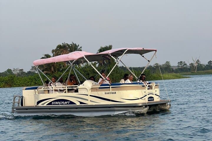 Accra to Shai Hills & Volta River: Private Full-Day Guided Tour